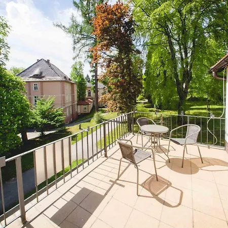Apartament Zdrojowy Przy Parku Ladek-Zdroj Exterior photo